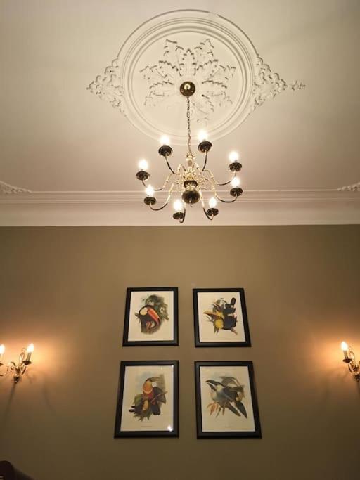 Space And Tradition In Apartment *